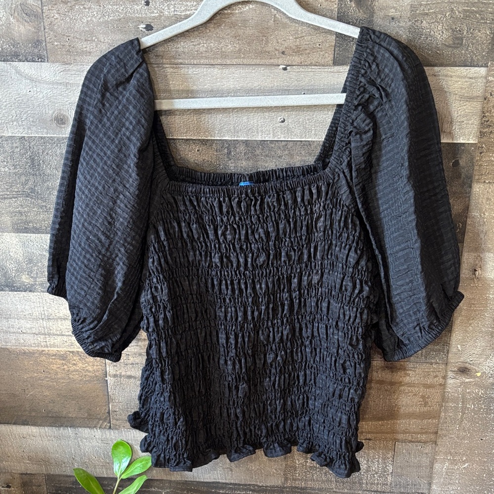 Old Navy top